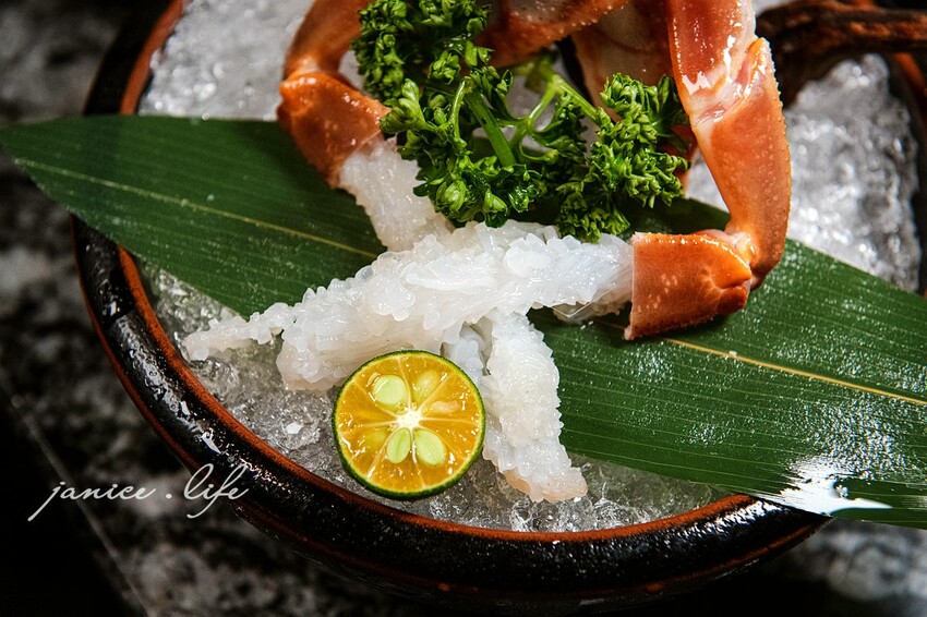 台北大安火鍋推薦|二本松涮涮屋|只想給您最好的頂級鍋物|生猛松葉蟹豪華四吃 – 潔妮食旅生活