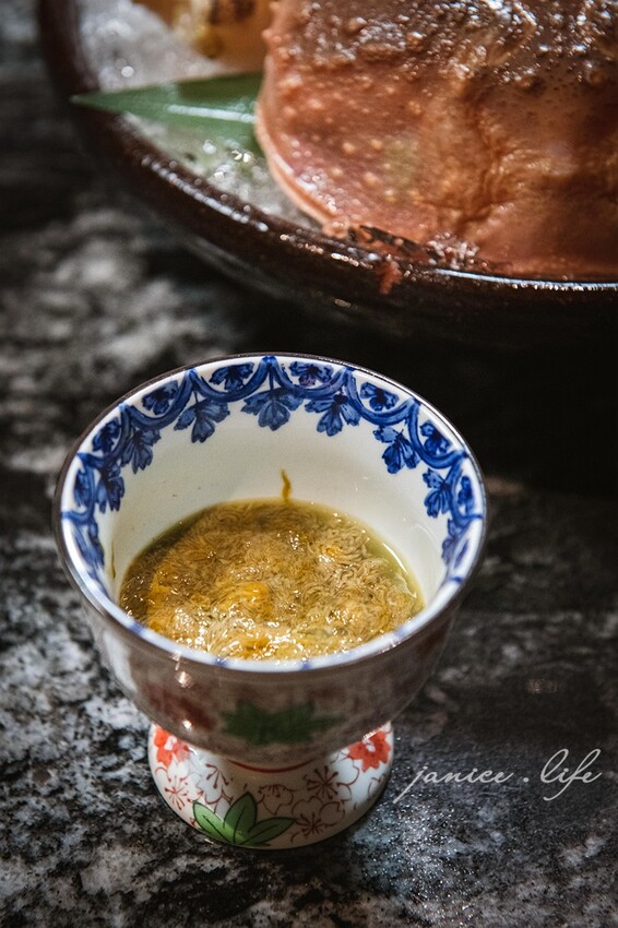 台北大安火鍋推薦|二本松涮涮屋|只想給您最好的頂級鍋物|生猛松葉蟹豪華四吃 – 潔妮食旅生活