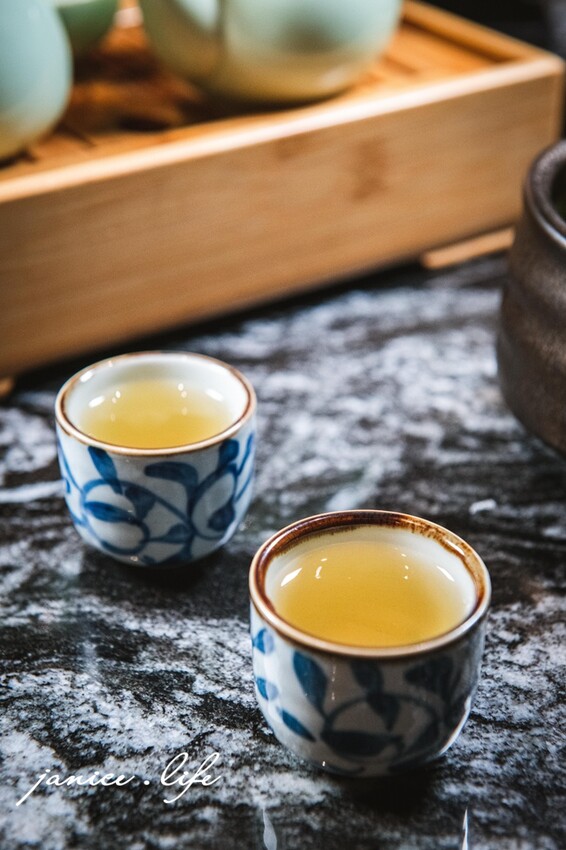 台北大安火鍋推薦|二本松涮涮屋|只想給您最好的頂級鍋物|生猛松葉蟹豪華四吃 – 潔妮食旅生活