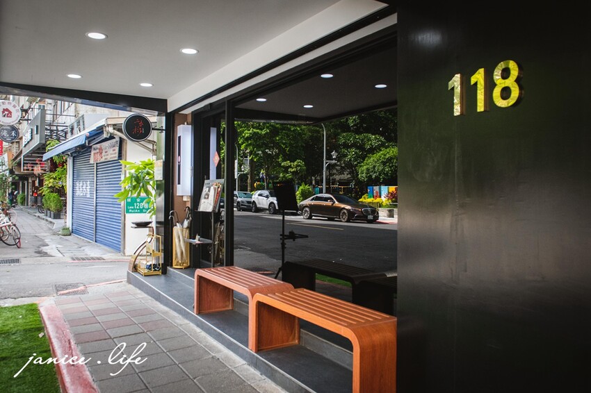 台北大安火鍋推薦|二本松涮涮屋|只想給您最好的頂級鍋物|生猛松葉蟹豪華四吃 – 潔妮食旅生活