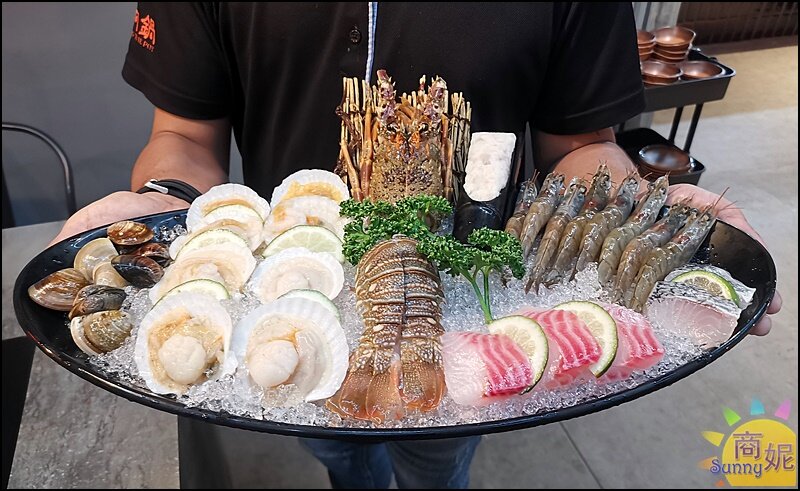 銄鍋。台中東區火鍋吃到飽158元起免服務費!濕式熟成冷藏肉附自助吧吃到飽呷免驚-商妮吃喝遊樂