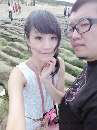 老梅綠石槽：【遊記】oO。o○新北市　北海岸　石門區　老梅石槽　老梅　綠石槽　潮溝　海蝕溝　可怕的綠怪物現身石門區，是不是世界末日～。oO。o○。　