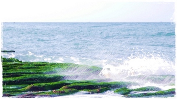 老梅綠石槽:【新北◍•ᴗ•◍石門】景點・北海岸老梅綠石槽✯婚紗拍攝景點|鑲嵌於老梅的祖母綠,期間限定翠綠海岸灘岩 老梅綠石槽:【新北◍•ᴗ•◍石門】景點・北海岸老梅綠石槽✯婚紗拍攝景點|鑲嵌於老梅的祖母綠,期間限定翠綠海岸灘岩