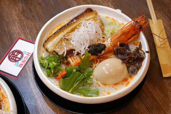 松江南京拉麵-豚海拉麵製作所，四平陽光商圈外帶烏龍麵 (24).jpg