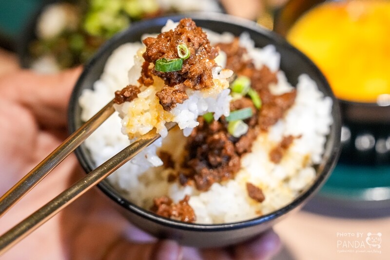 桃園中壢|藏王極上鍋物中壢店.2023桃園金牌好店&超級人氣王~浮誇系海陸餐20盎司肉盤x海鮮船好吸睛!