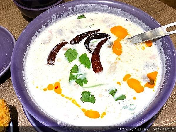 20220328_053906620_iOS-1