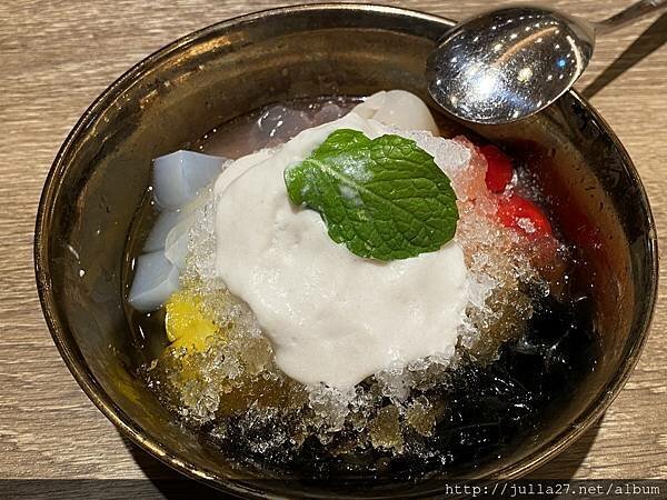 20220328_062619656_iOS