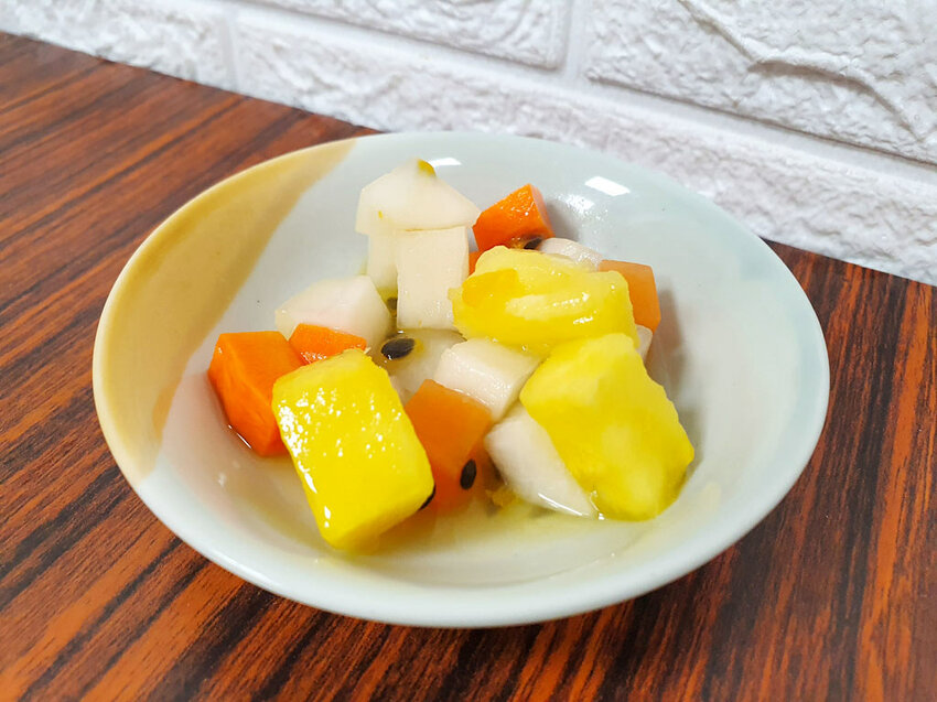 【左營美食】醬魂拌麵 冬日暖胃全台首創醬魂六神湯｜化骨綿掌醬燒排骨拌麵 江浙名菜醬燒醬滷