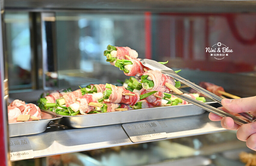 台中逢甲宵夜美食串燒燒烤肉串，31種品項、19元起，食尚玩家也推薦