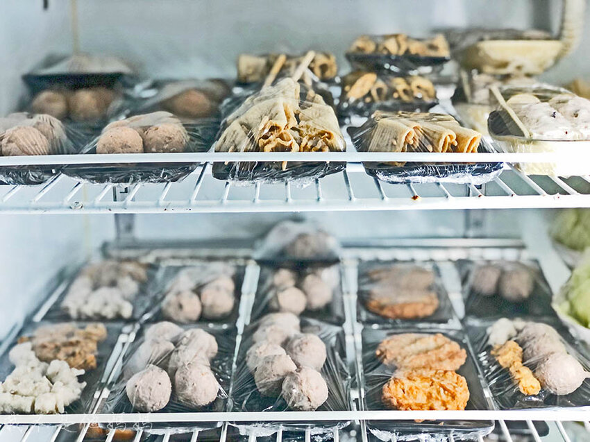 捷運中和站美食,中和站火鍋,中和站韓式,新北韓式料理,中和站痛風鍋,中和站龍蝦,中和站宵夜,中和站慶生,中和站居酒屋