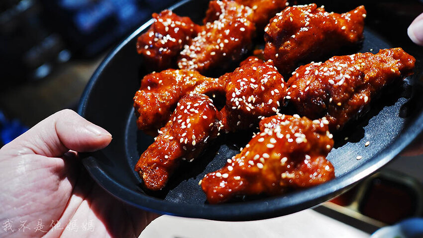 捷運中和站美食,中和站火鍋,中和站韓式,新北韓式料理,中和站痛風鍋,中和站龍蝦,中和站宵夜,中和站慶生,中和站居酒屋