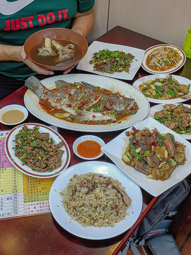 阿桂羊牛雜 | 新竹北門街上湖南大菜平價吃不馬虎！拒絕客製化的道地口味，別再說阿桂臉臭啦！