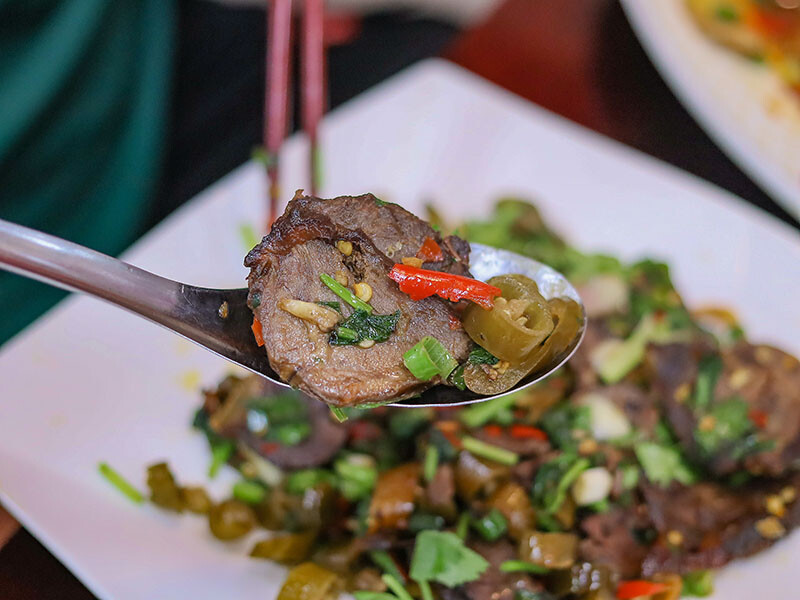 阿桂羊牛雜 | 新竹北門街上湖南大菜平價吃不馬虎！拒絕客製化的道地口味，別再說阿桂臉臭啦！