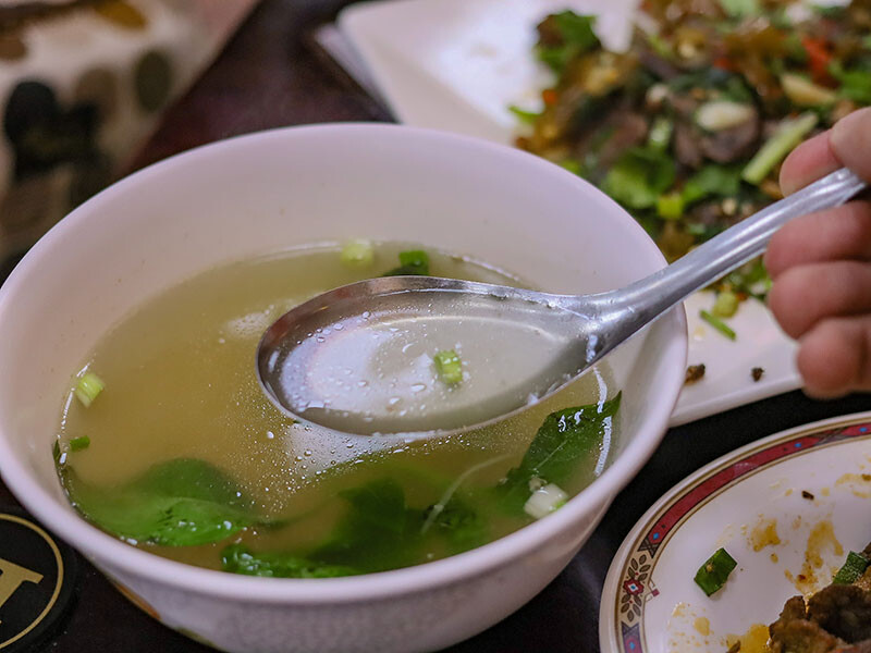 阿桂羊牛雜 | 新竹北門街上湖南大菜平價吃不馬虎！拒絕客製化的道地口味，別再說阿桂臉臭啦！