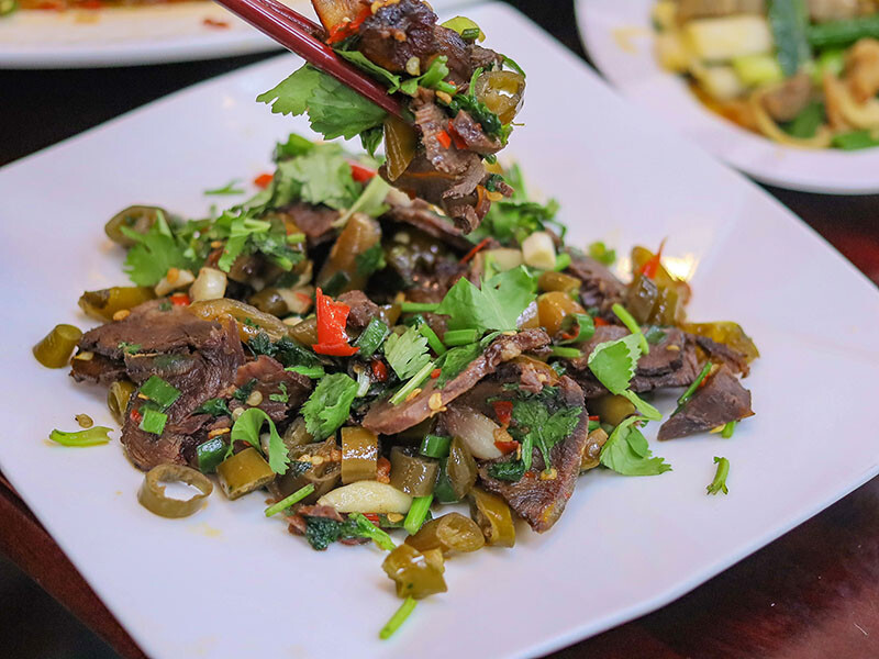 阿桂羊牛雜 | 新竹北門街上湖南大菜平價吃不馬虎！拒絕客製化的道地口味，別再說阿桂臉臭啦！