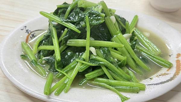 九條通這間店到底是飯店？還是快炒店？吃過一次我才懂！【台北市