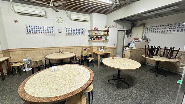 九條通這間店到底是飯店？還是快炒店？吃過一次我才懂！【台北市