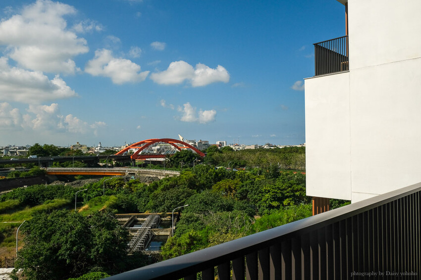 捷絲旅台南十鼓館｜渡假風露天泳池、超Chill lounge 24hrs零間斷提供免費咖啡！