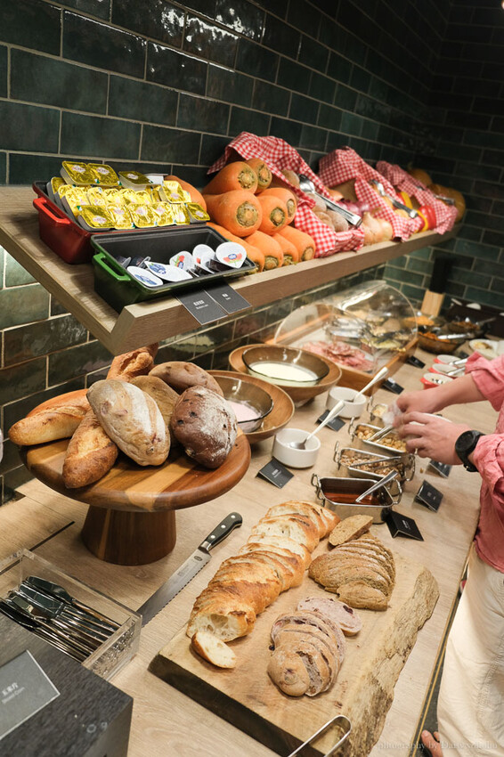 捷絲旅台南十鼓館｜渡假風露天泳池、超Chill lounge 24hrs零間斷提供免費咖啡！