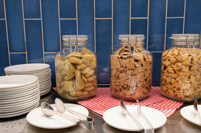 捷絲旅台南十鼓館｜渡假風露天泳池、超Chill lounge 24hrs零間斷提供免費咖啡！