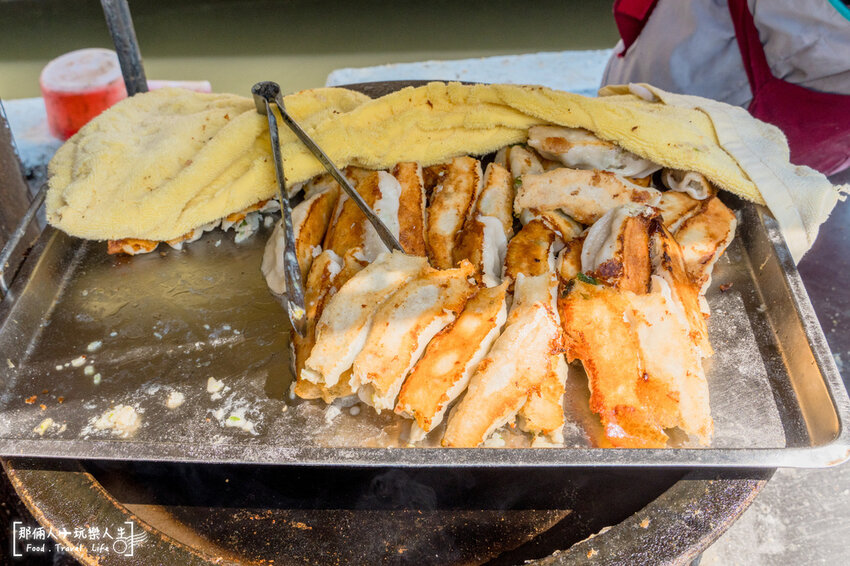 彰化台北大鍋貼｜用google也找不到的隱藏版，買鍋貼還附泡菜～