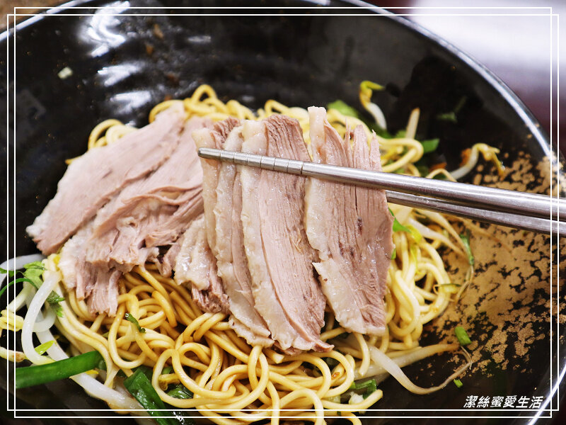 國鼎鵝肉飯 玉里麵-桃園八德/鵝肉軟嫩很美味