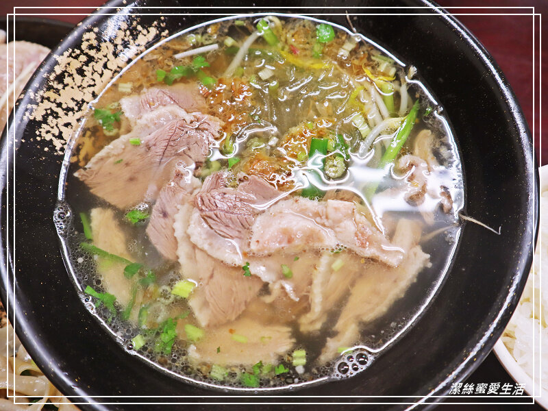 國鼎鵝肉飯 玉里麵-桃園八德/鵝肉軟嫩很美味