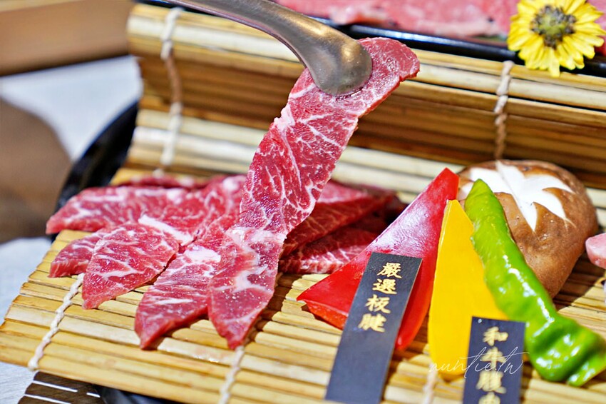 【台北】市政府站｜揪餖燒肉，信義區和牛燒肉推薦，ATT 4 FUN 美食