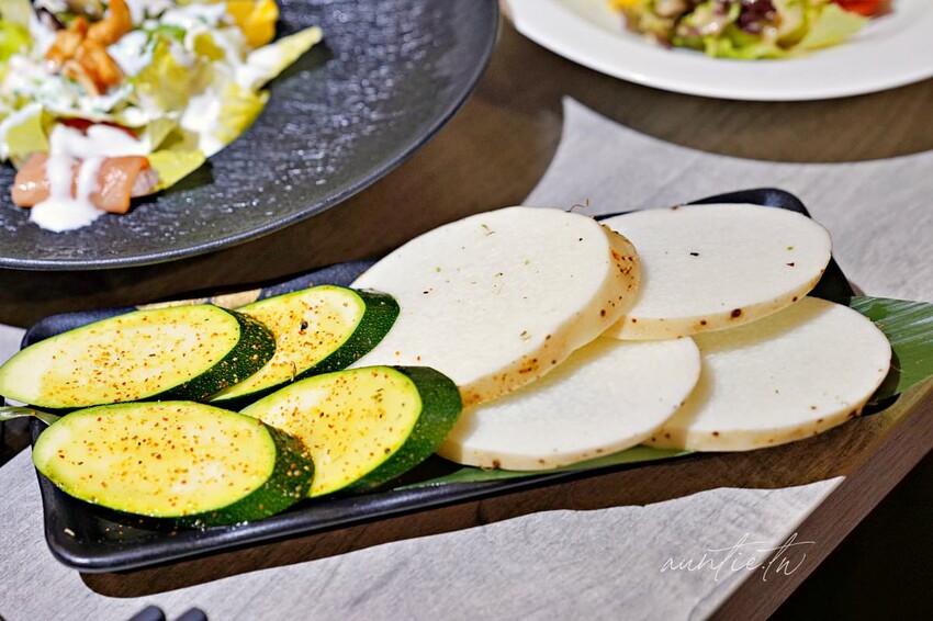 【台北】市政府站｜揪餖燒肉，信義區和牛燒肉推薦，ATT 4 FUN 美食