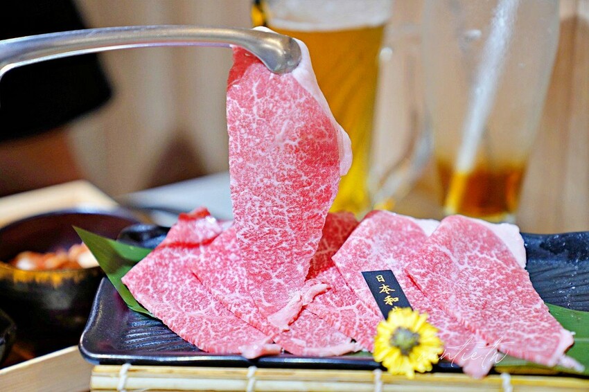 【台北】市政府站｜揪餖燒肉，信義區和牛燒肉推薦，ATT 4 FUN 美食