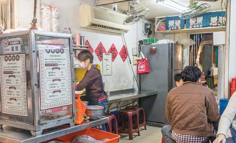【基隆老味道之十-豬肝腸】基隆鹹湯圓豬肝腸(大觀圓).仁愛市場一甲子老攤標配