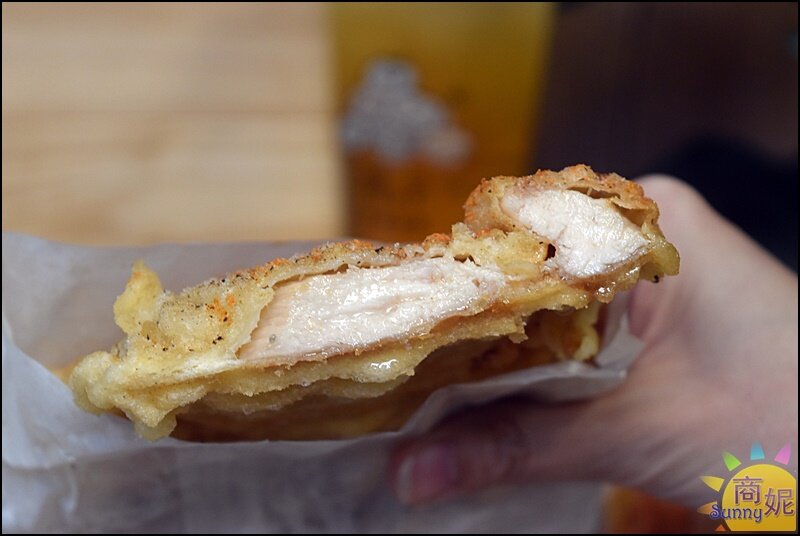 啾ㄠˊ炸雞。台南人氣炸雞到台中!超酥脆一咬爆汁搭配等咧粉圓好過癮-商妮吃喝遊樂