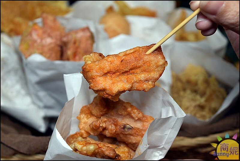 啾ㄠˊ炸雞。台南人氣炸雞到台中!超酥脆一咬爆汁搭配等咧粉圓好過癮-商妮吃喝遊樂