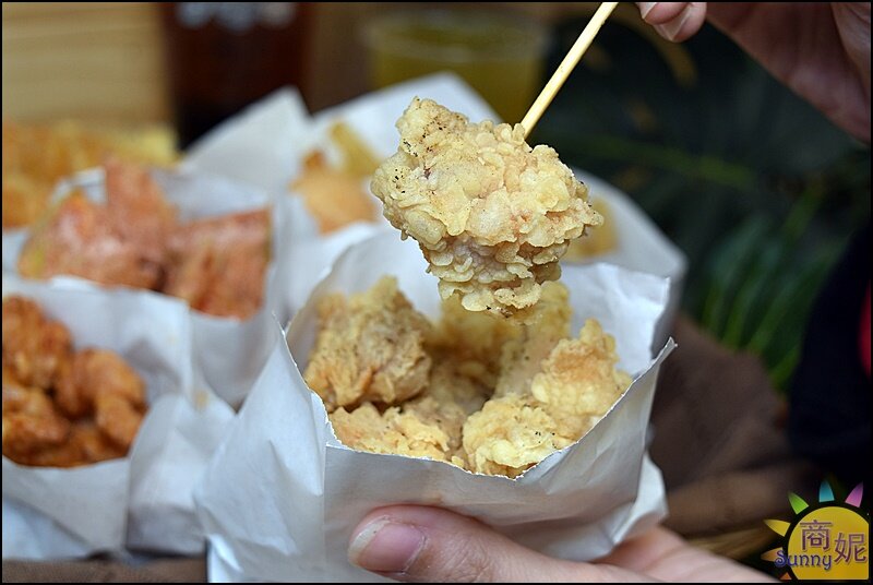 啾ㄠˊ炸雞。台南人氣炸雞到台中!超酥脆一咬爆汁搭配等咧粉圓好過癮-商妮吃喝遊樂