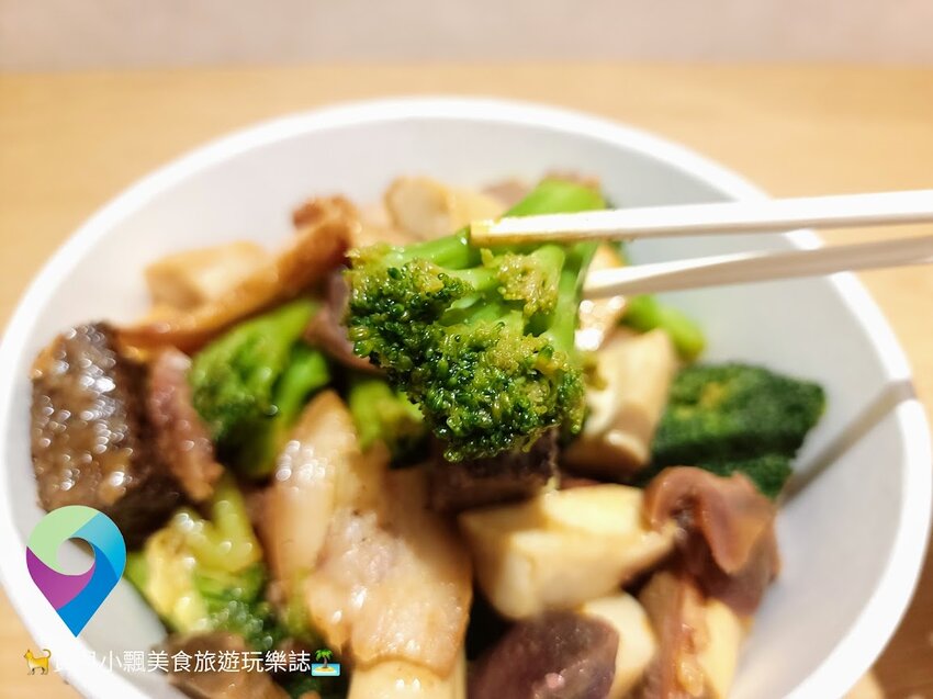 [食]台東 好吃不鹹膩 煙燻好入味  深夜的開胃小菜 旅途中不可錯過的最佳選擇 江南冰鎮滷味店