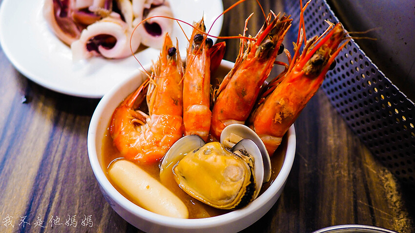 韓蚌蚌,輔大美食,輔大吃到飽,輔大韓式,新莊韓式,新莊海鮮,新莊火鍋,輔大海鮮,輔大火鍋,新莊海鮮火鍋,輔大海鮮火鍋,新北痛風鍋