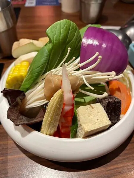 食記(實際)分享｜哩賀‼️來坐｜石頭火鍋......這一小鍋