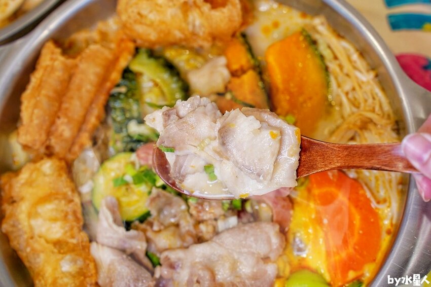 幹麻豚骨麻辣燙逢甲店