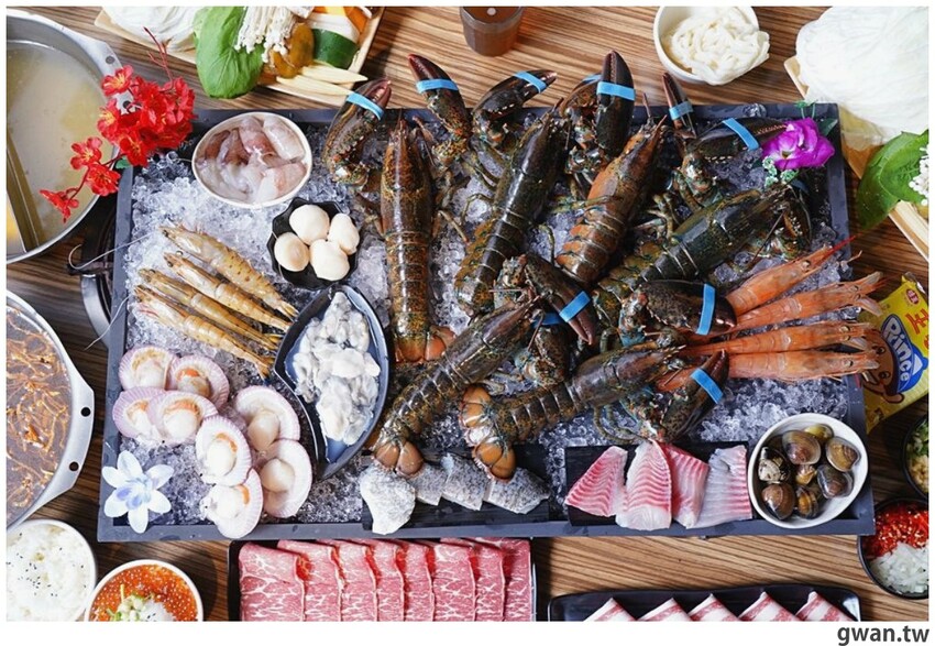 號稱龍蝦界的小犢牛,每年6月才能捕撈,只送不賣,還有杜老爺冰淇淋吃到飽!