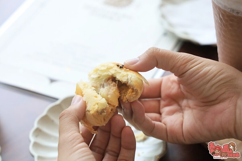 【台南飲料】台南首間「先自然喫茶館」茶飲界的星巴克！極簡風內用空間，佐以一杯好茶：先自然-琥尾寮旗艦門市 - 熱血玩台南。跳躍新世界