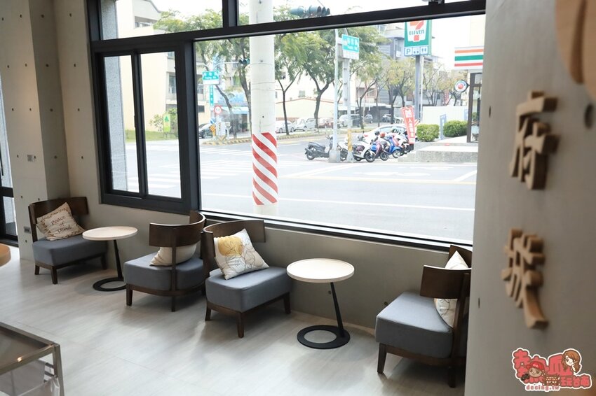 【台南飲料】台南首間「先自然喫茶館」茶飲界的星巴克！極簡風內用空間，佐以一杯好茶：先自然-琥尾寮旗艦門市 - 熱血玩台南。跳躍新世界