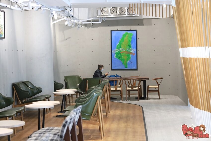 【台南飲料】台南首間「先自然喫茶館」茶飲界的星巴克！極簡風內用空間，佐以一杯好茶：先自然-琥尾寮旗艦門市 - 熱血玩台南。跳躍新世界