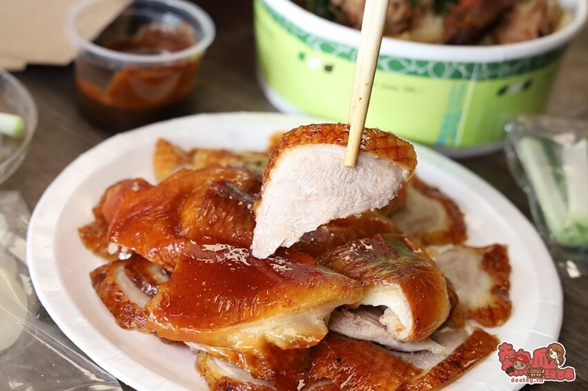 【台南美食】台南少見「火龍果皮烤鴨」天天限量販售，營業時間還沒到就完售啦：吉炭吉烤鴨 - 熱血玩台南。跳躍新世界