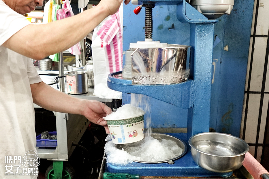 6大同延三夜市美食魏祥記純糖麻糬冰花生芝麻麥角芋頭冰.jpg