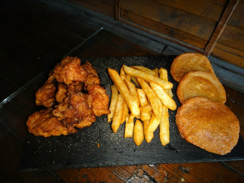 【美食】「轉雞炸物專賣店」龜山店，林口炸物雞排炸雞排推薦、林口長庚美食推薦 (附菜單)