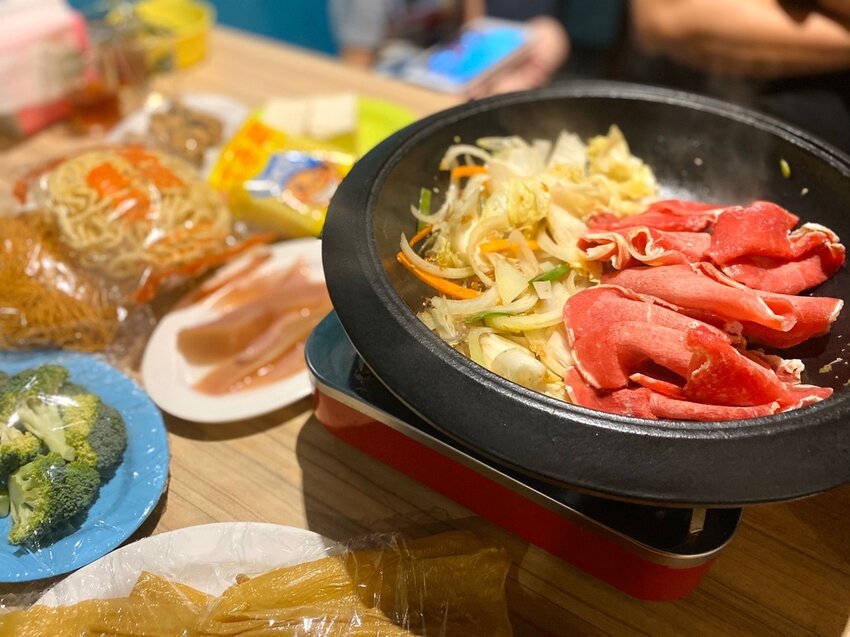 食藝石頭火鍋傳統現炒爆香火鍋 (3).jpg