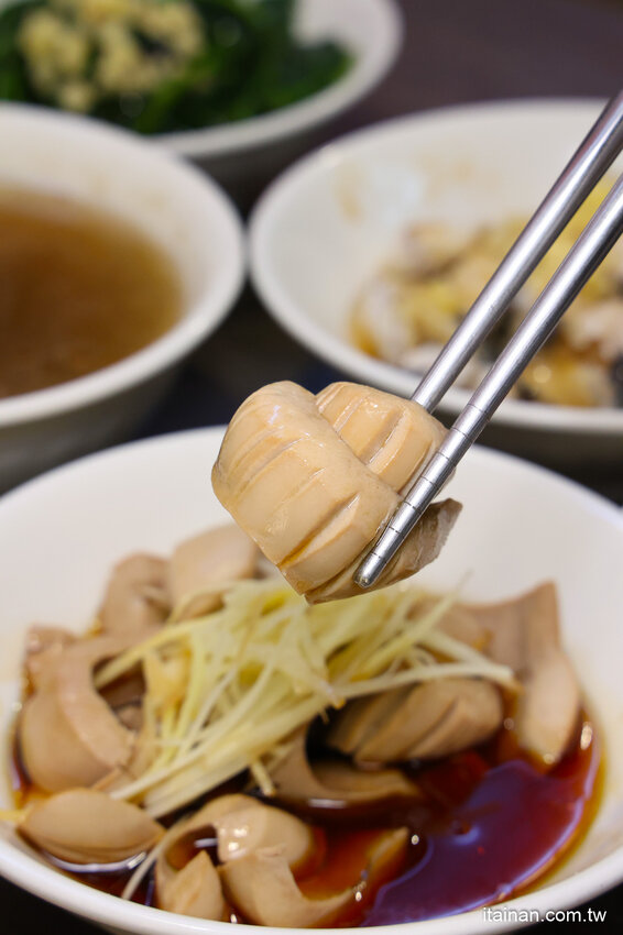 吃台南豬心冬粉不用再大排長龍啦~台南這家「享味豚肉」口味道地價格更超值!隱藏版鰻魚、蒜香心管限量必點! @台南好Food遊