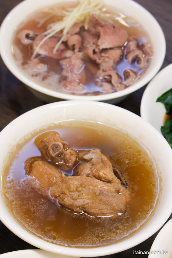 吃台南豬心冬粉不用再大排長龍啦~台南這家「享味豚肉」口味道地價格更超值!隱藏版鰻魚、蒜香心管限量必點! @台南好Food遊