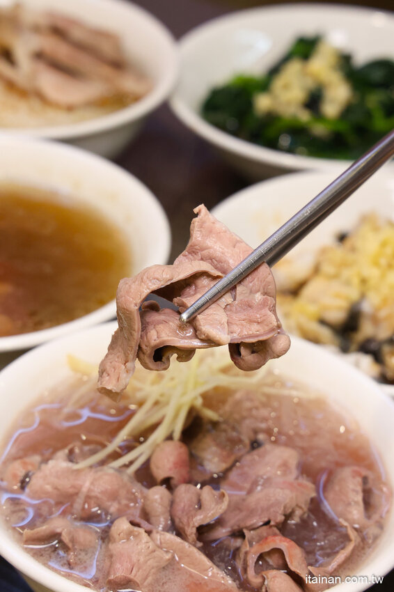 吃台南豬心冬粉不用再大排長龍啦~台南這家「享味豚肉」口味道地價格更超值!隱藏版鰻魚、蒜香心管限量必點! @台南好Food遊