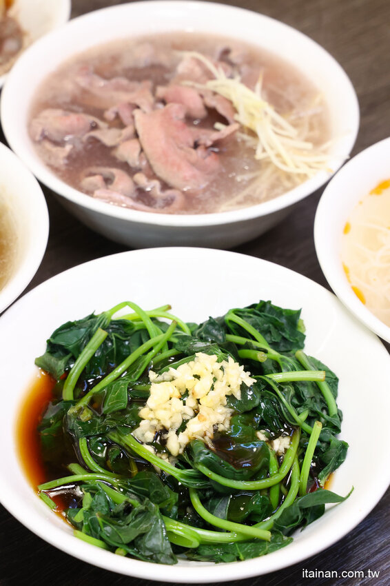 吃台南豬心冬粉不用再大排長龍啦~台南這家「享味豚肉」口味道地價格更超值!隱藏版鰻魚、蒜香心管限量必點! @台南好Food遊